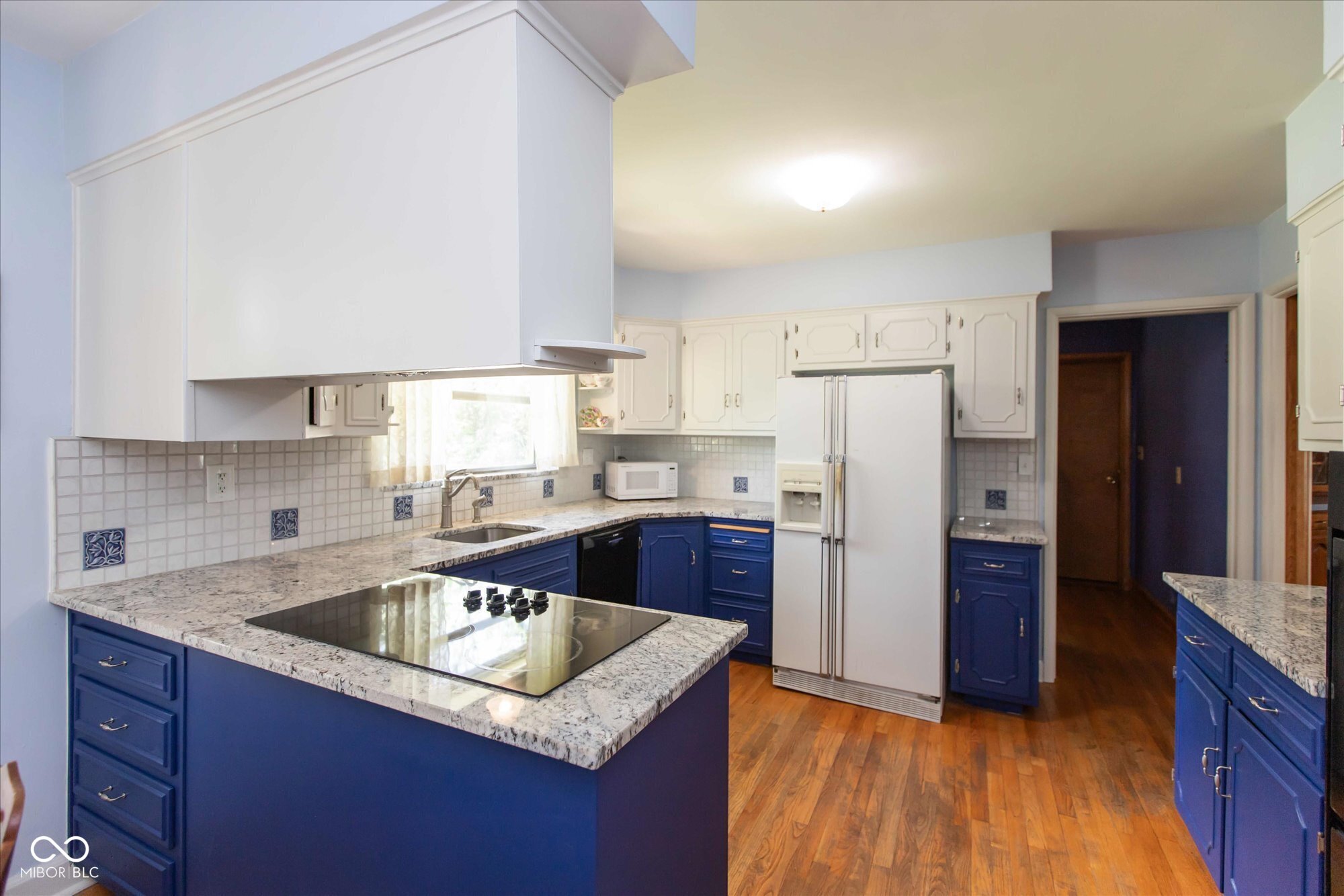 7401 Spring Mill Road Indianapolis, IN 46260 - Photo 4 of 25 Gallery Image 4
