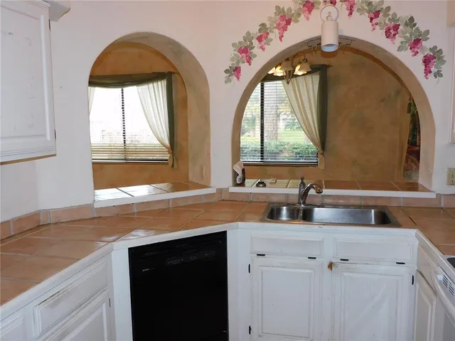 $200,000 | 525 Via Verona Lane, Unit 104, Altamonte Springs, FL 32714