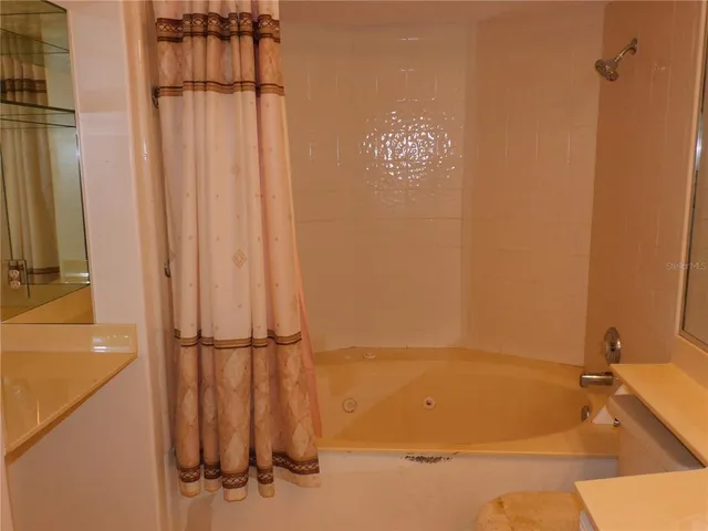 $200,000 | 525 Via Verona Lane, Unit 104, Altamonte Springs, FL 32714