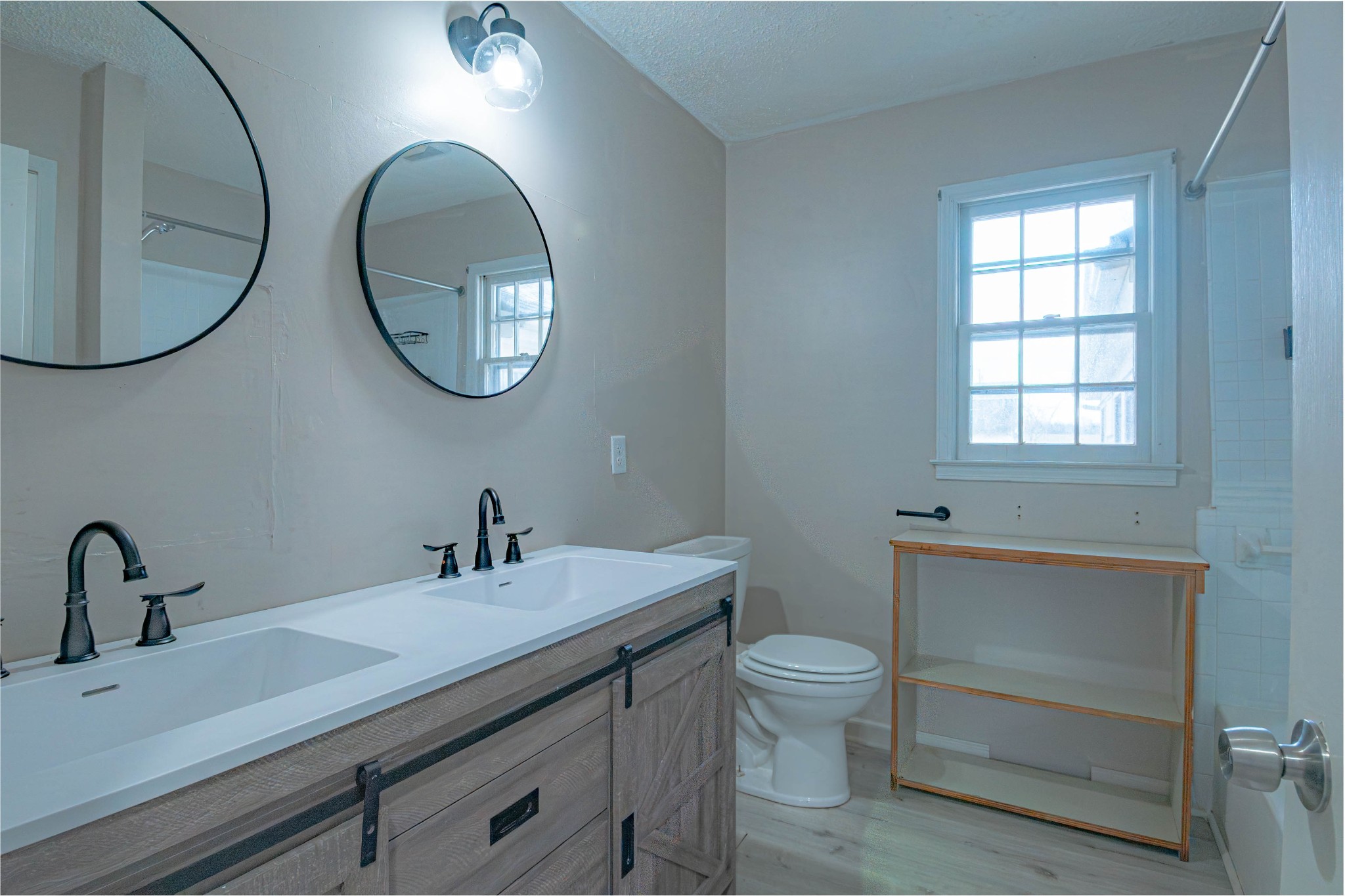 674 Girkin Road Bowling Green, KY 42101 - Photo 24 of 50 a bathroom with a toilet a sink and a mirror