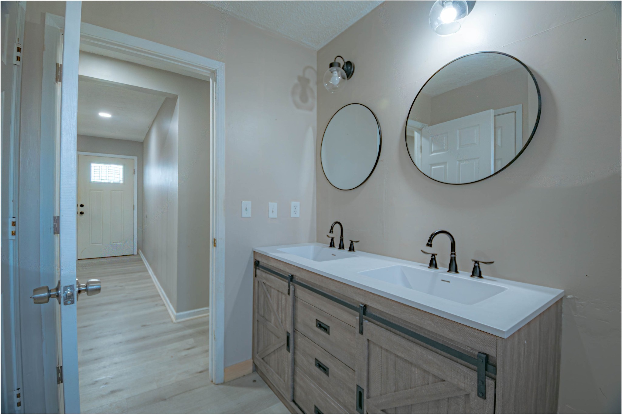 674 Girkin Road Bowling Green, KY 42101 - Photo 25 of 50 a bathroom with a sink and a mirror