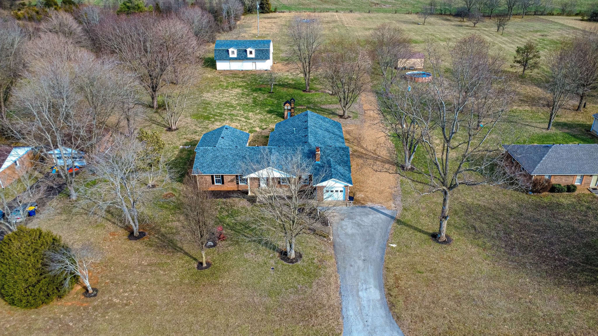 674 Girkin Road Bowling Green, KY 42101 - Photo 47 of 50 an aerial view of a house with outdoor space