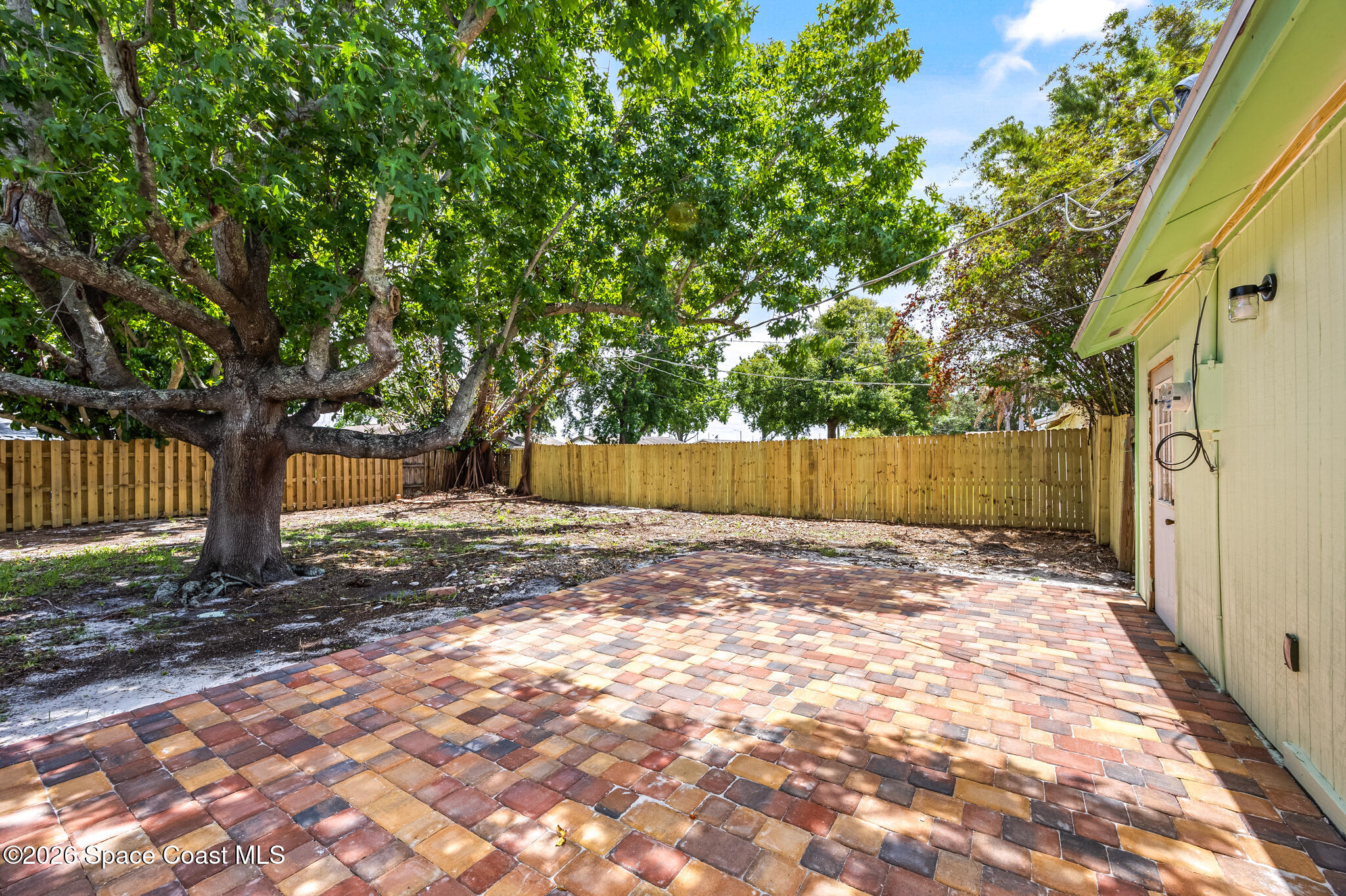2857 Pennington Place Melbourne, FL 32935 - Photo 20 of 30 paver patio