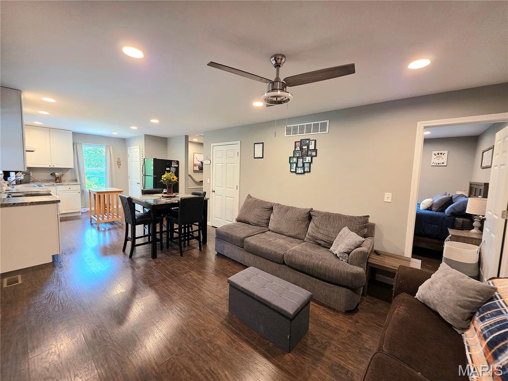 448 Forest Road Catawissa, MO 63015 - Photo 12 of 55