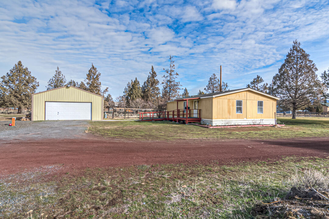 14806 Southwest Maverick Road Terrebonne, OR 97760 - Photo 1 of 35 Maverick Rd SW 14806 Web (6 of 35)