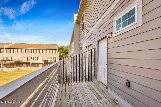 $2,970 | 103 East Orchard Loop, Unit 103, D'Iberville, MS 39540