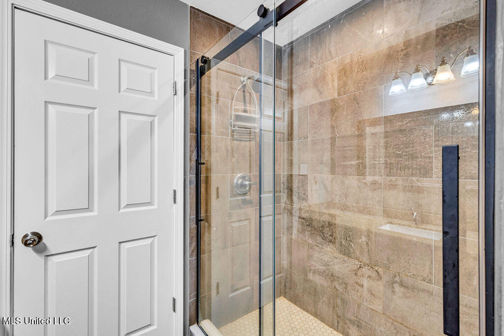 103 East Orchard Loop, Unit 103 D'Iberville, MS 39540 - Photo 15 of 18 103OrchardLoop-18