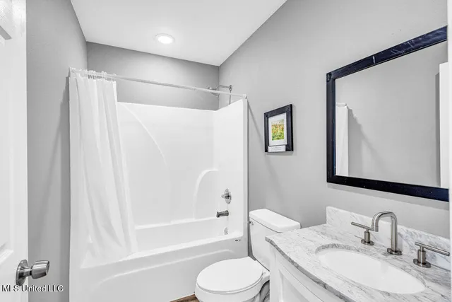 $2,970 | 103 East Orchard Loop, Unit 103, D'Iberville, MS 39540