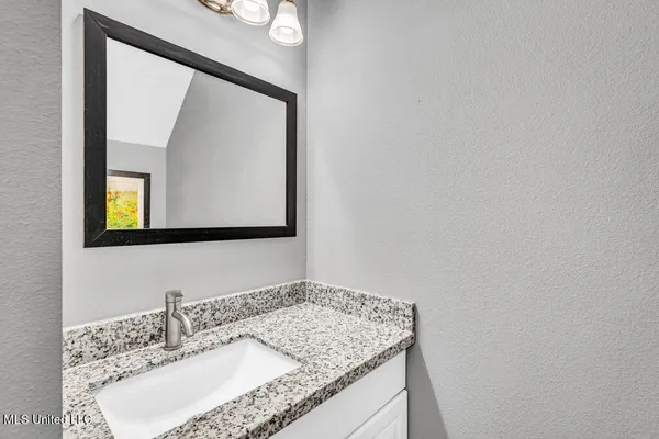 $2,970 | 103 East Orchard Loop, Unit 103, D'Iberville, MS 39540