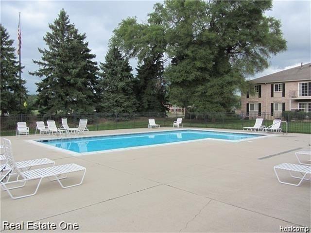 6121 Orchard Lake Road, Unit 202 West Bloomfield, MI 48322 - Photo 18 of 18 Common Pool