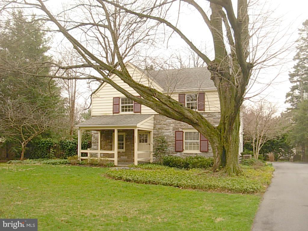 1326 Hillcrest Road Lancaster, PA 17603 - Photo 1 of 17 Gallery Image 1