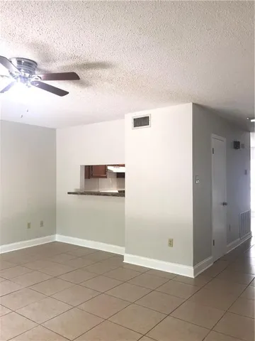 $1,300 | Undisclosed Address, Mandeville, LA 70471