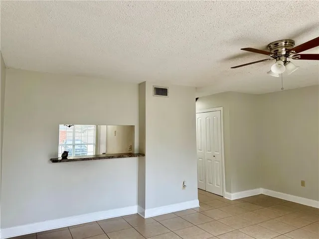 $1,300 | Undisclosed Address, Mandeville, LA 70471