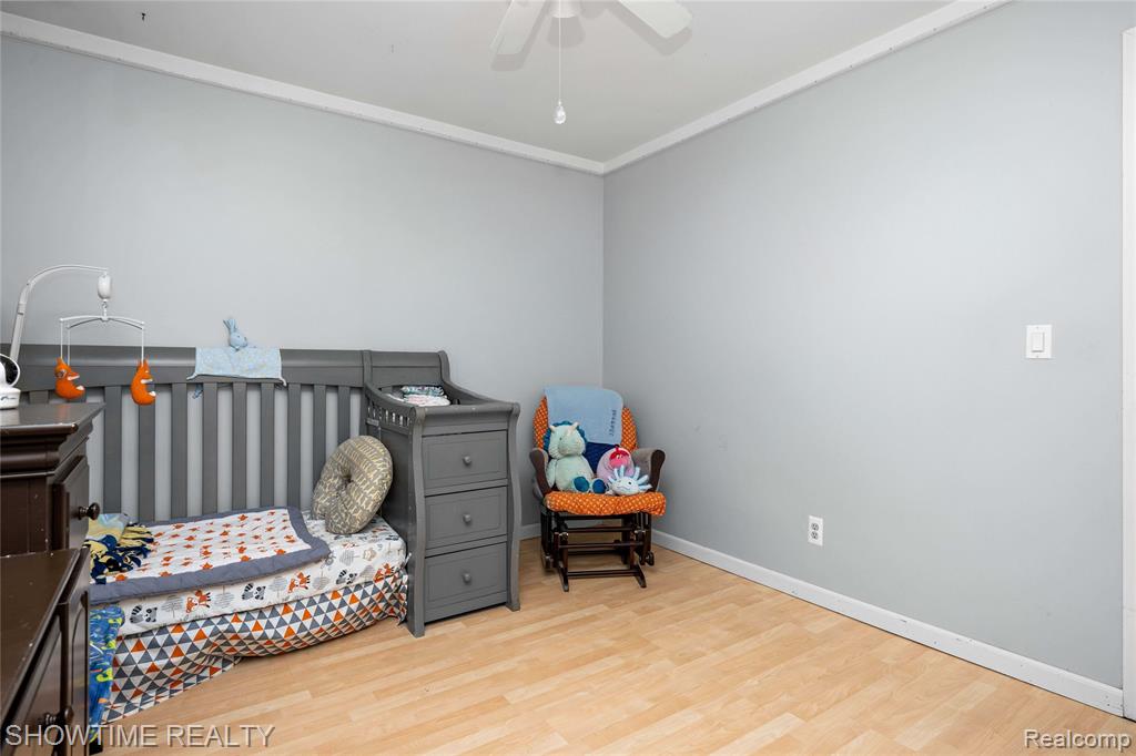 31720 Kelly Road Roseville, MI 48066 - Photo 25 of 42