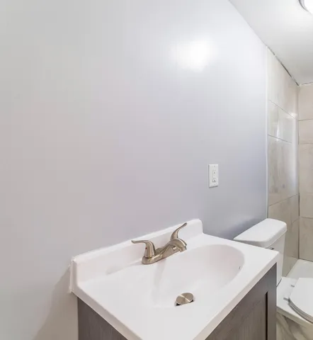 $1,500 | 2549 Fillmore Street, Gary, IN 46407