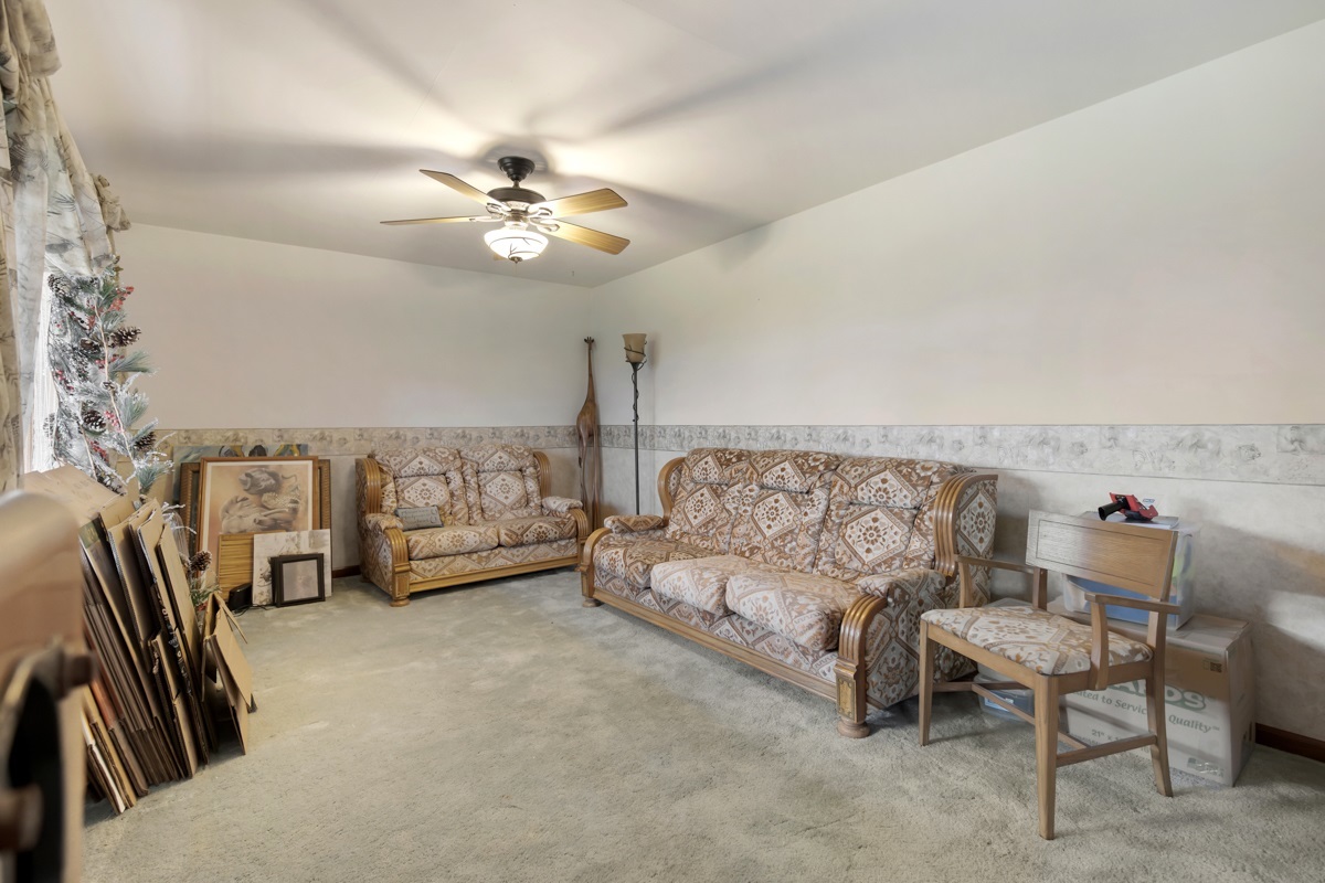41-w072 Bowes Road Elgin, IL 60124 - Photo 6 of 39 Gallery Image 6