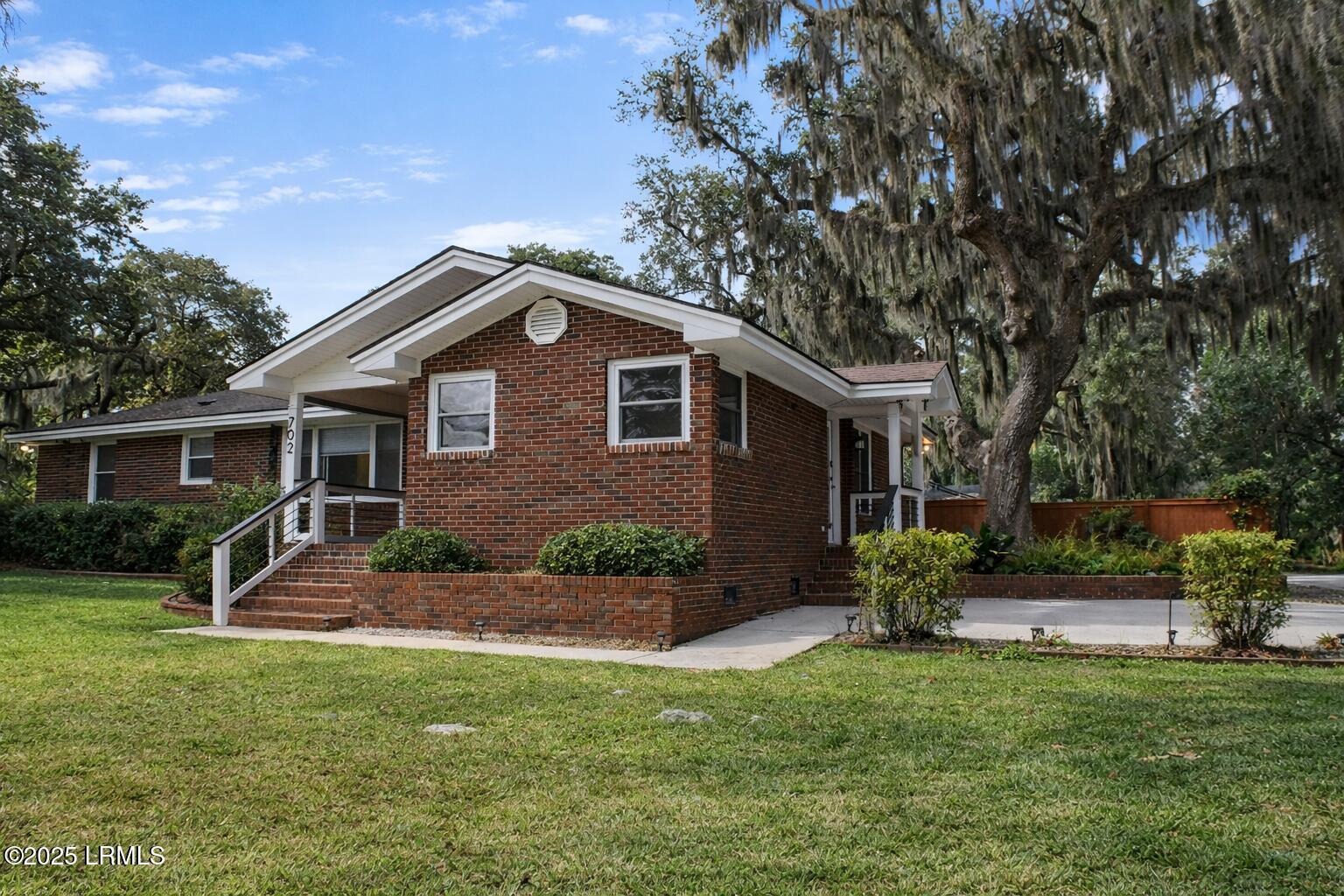 702 Center Drive West Beaufort, SC 29902 - Photo 3 of 30 ChatGPT Image Dec 23, 2025, 05_56_49 PM