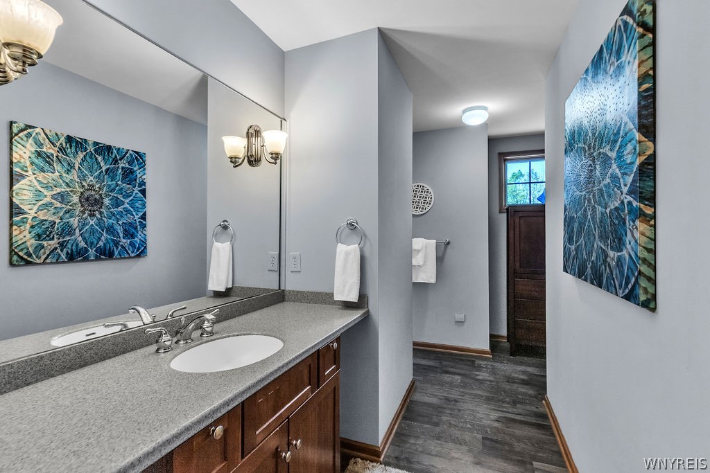 8965 Hickory Meadows Road Boston, NY 14025 - Photo 29 of 49 Full Bath - upstairs