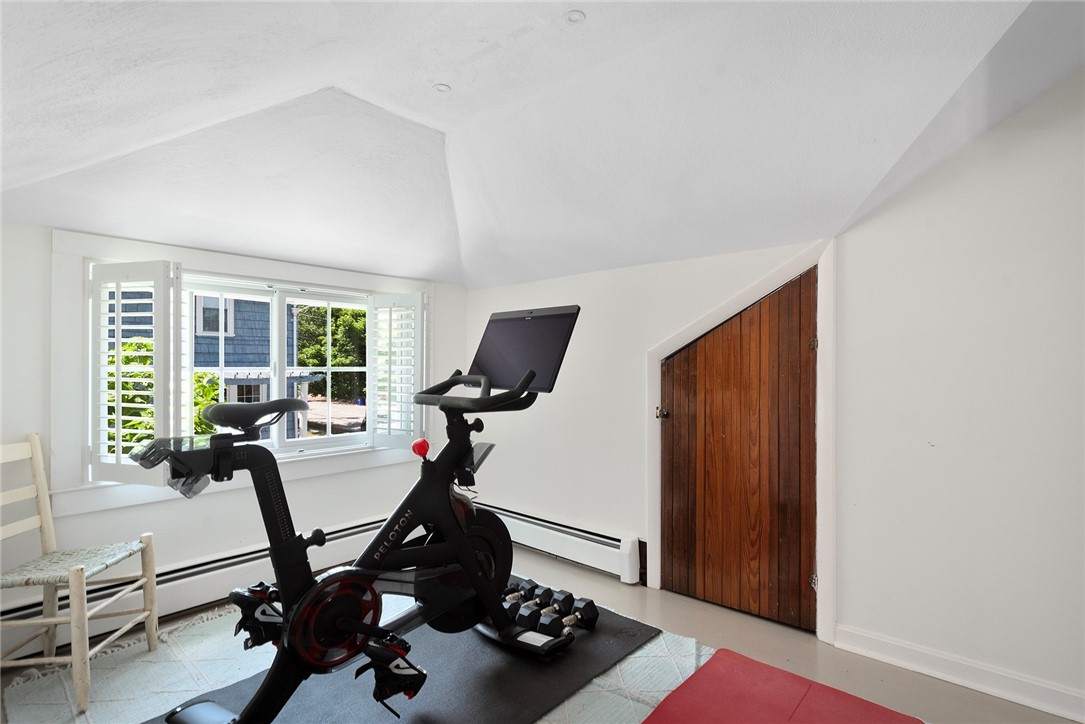 229 6th Street Providence, RI 02906 - Photo 36 of 46