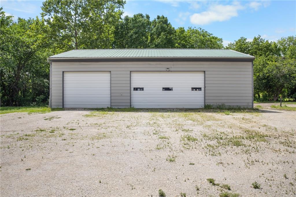 22898 Valley Road Lacygne, KS 66040 - Photo 4 of 13