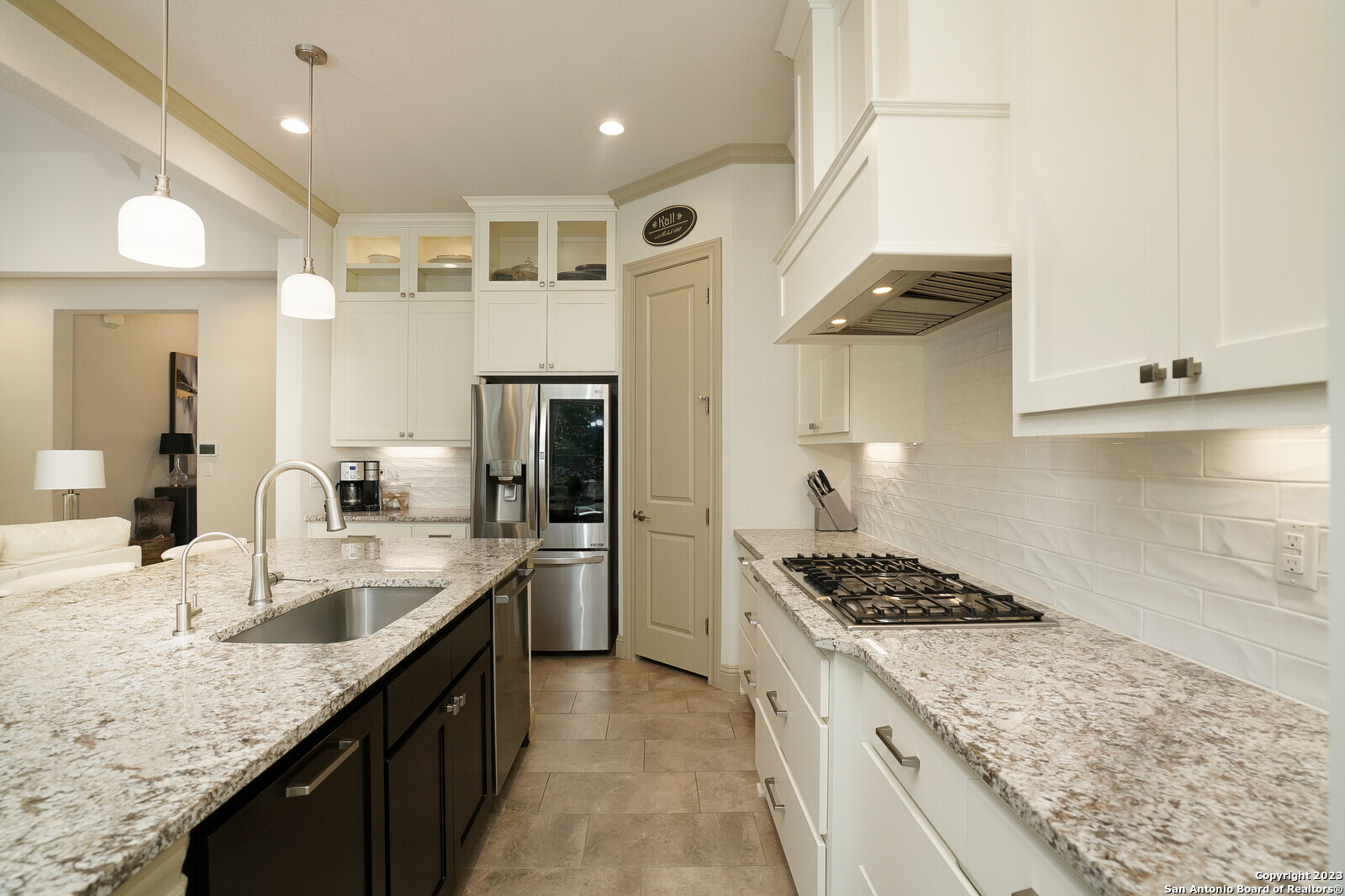 17618 Hillsedge Road San Antonio, TX 78257 - Photo 10 of 30