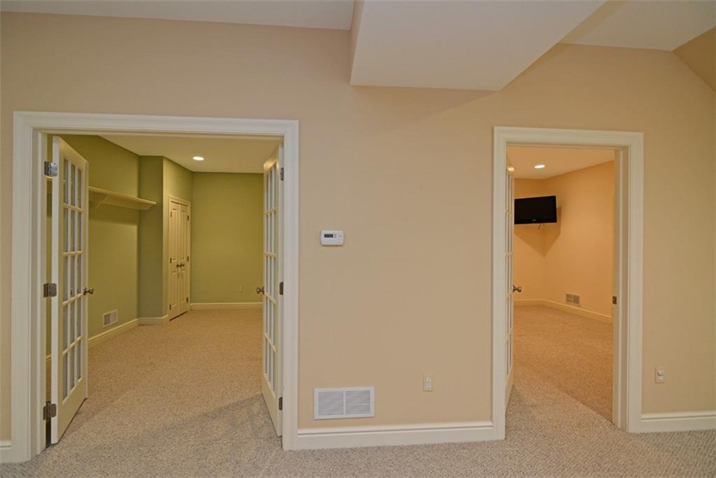 403 Fairview Road Pittsburgh, PA 15238 - Photo 20 of 25 Gallery Image 20