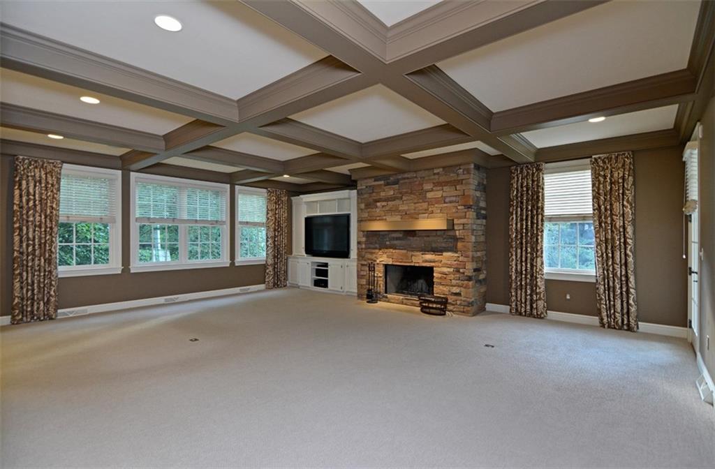 403 Fairview Road Pittsburgh, PA 15238 - Photo 6 of 25 Gallery Image 6