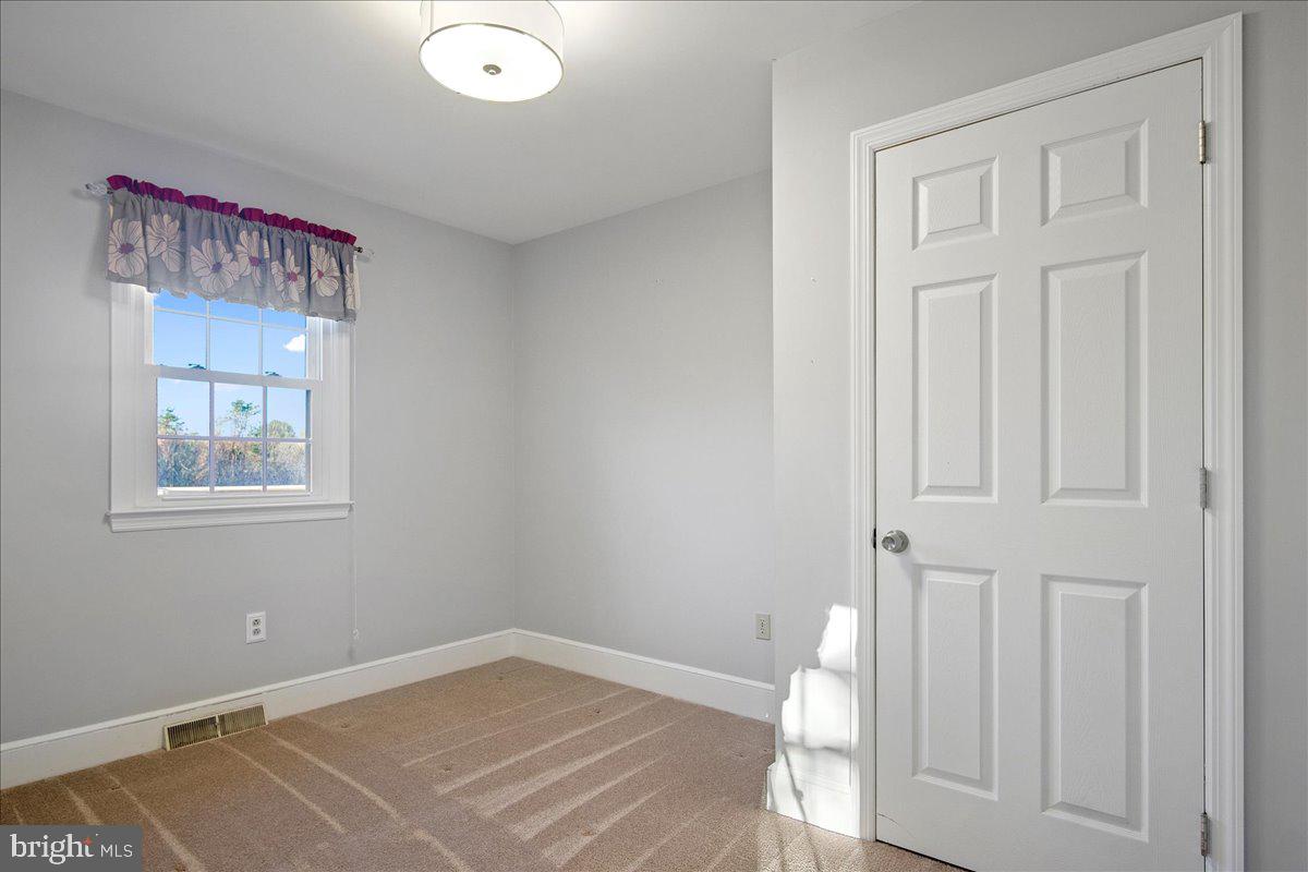 147 Den Road Lincoln University, PA 19352 - Photo 23 of 36 Bedroom 3