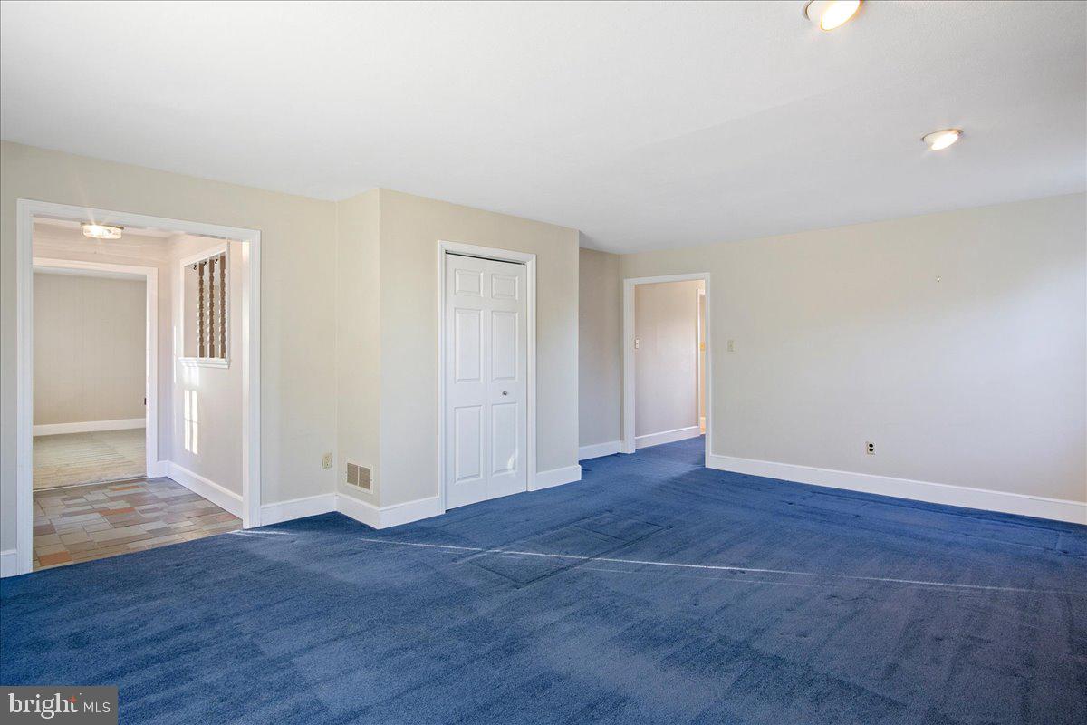 147 Den Road Lincoln University, PA 19352 - Photo 9 of 36 Great room