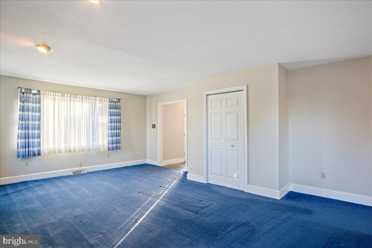 147 Den Road Lincoln University, PA 19352 - Photo 10 of 36 Great room