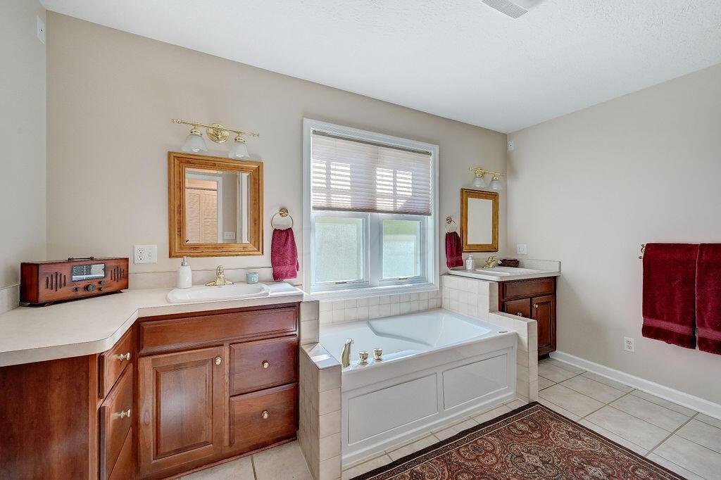 3850 Berlin Station Road Delaware, OH 43015 - Photo 21 of 65 21-Primary Bath