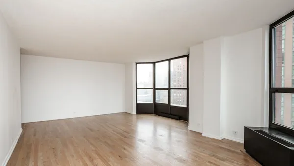 $2,300 | 899 South Plymouth Court, Unit 1508, Chicago, IL 60605