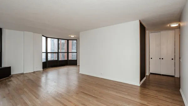 $2,300 | 899 South Plymouth Court, Unit 1508, Chicago, IL 60605