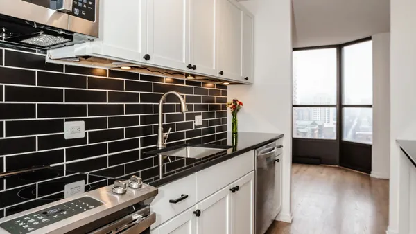 $2,300 | 899 South Plymouth Court, Unit 1508, Chicago, IL 60605