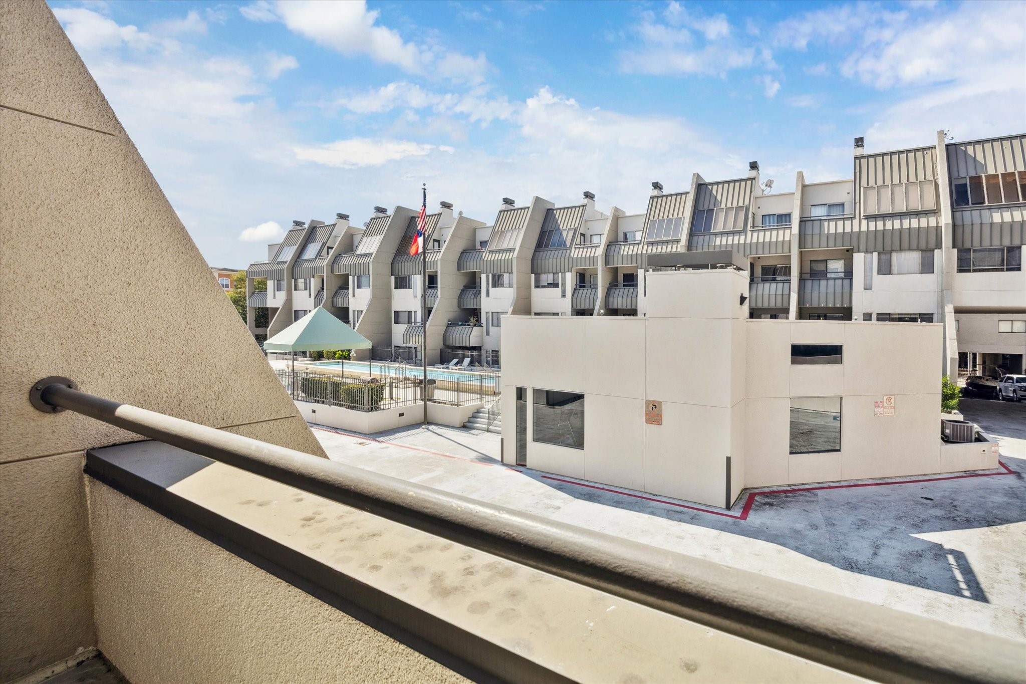 1819 Augusta Drive, Unit C28 Houston, TX 77057 - Photo 9 of 17