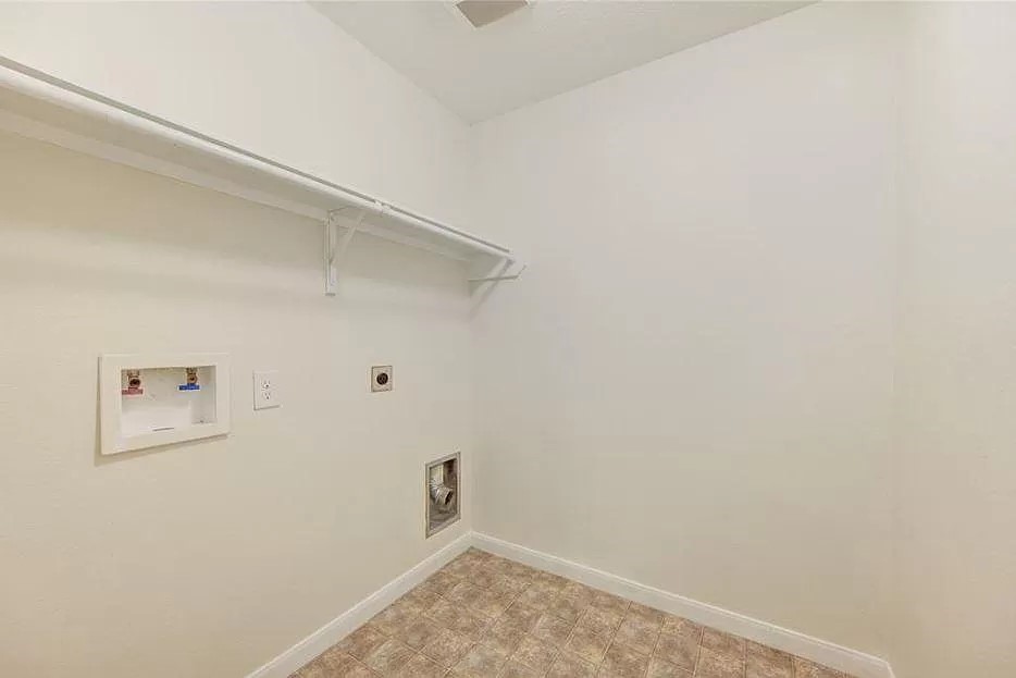 15331 Keystone Bend Lane Cypress, TX 77429 - Photo 17 of 18 a view of small space