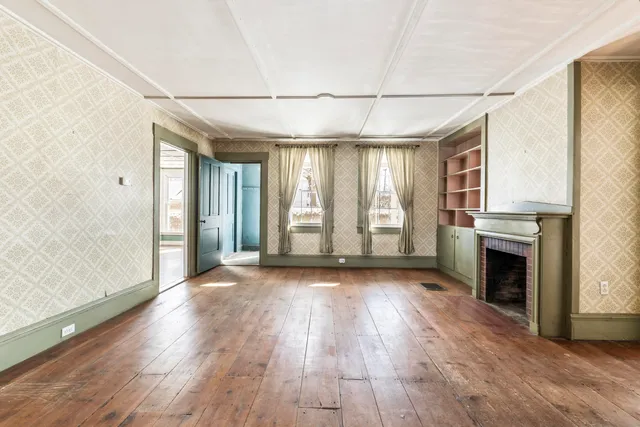 $425,000 | 14 Berwick Road, South Berwick, ME 03908