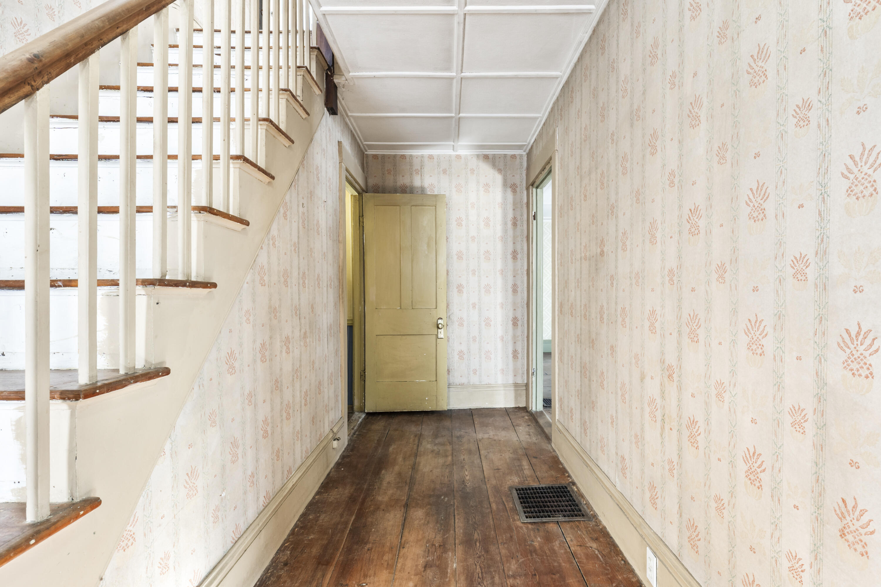 14 Berwick Road South Berwick, ME 03908 - Photo 4 of 86 14 Berwick Rd_112