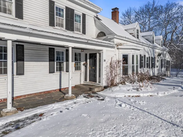 $425,000 | 14 Berwick Road, South Berwick, ME 03908