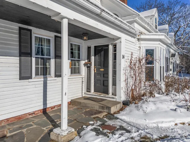 $425,000 | 14 Berwick Road, South Berwick, ME 03908