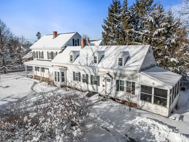 $425,000 | 14 Berwick Road, South Berwick, ME 03908