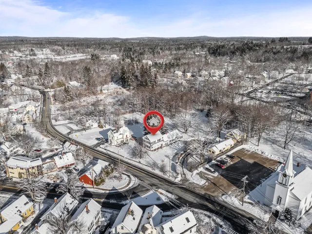 $425,000 | 14 Berwick Road, South Berwick, ME 03908