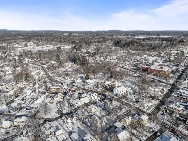 $425,000 | 14 Berwick Road, South Berwick, ME 03908