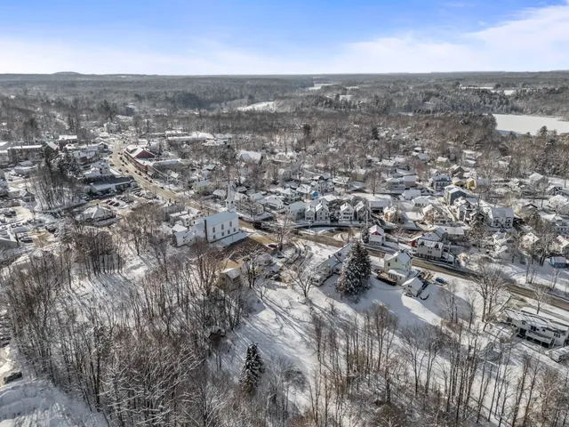 $425,000 | 14 Berwick Road, South Berwick, ME 03908