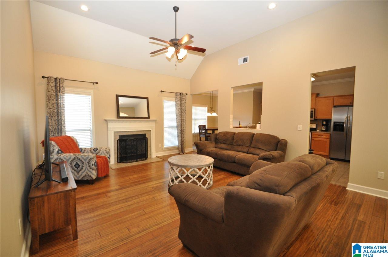105 Parliament Road Alabaster, AL 35114 - Photo 3 of 16