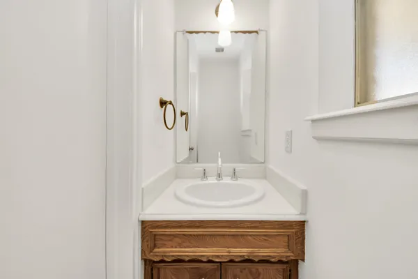$2,395 | 8006 Oakington Drive, Houston, TX 77071