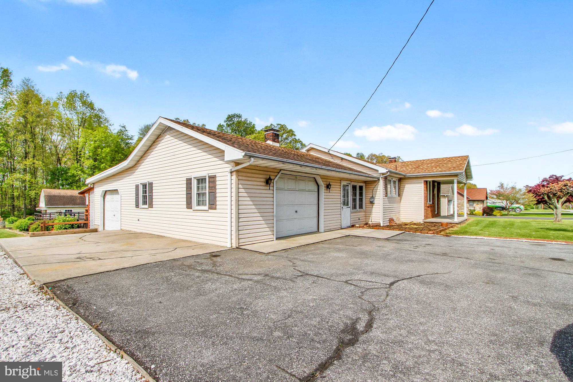 153 Pine Grove Road Hanover, PA 17331 - Photo 3 of 28