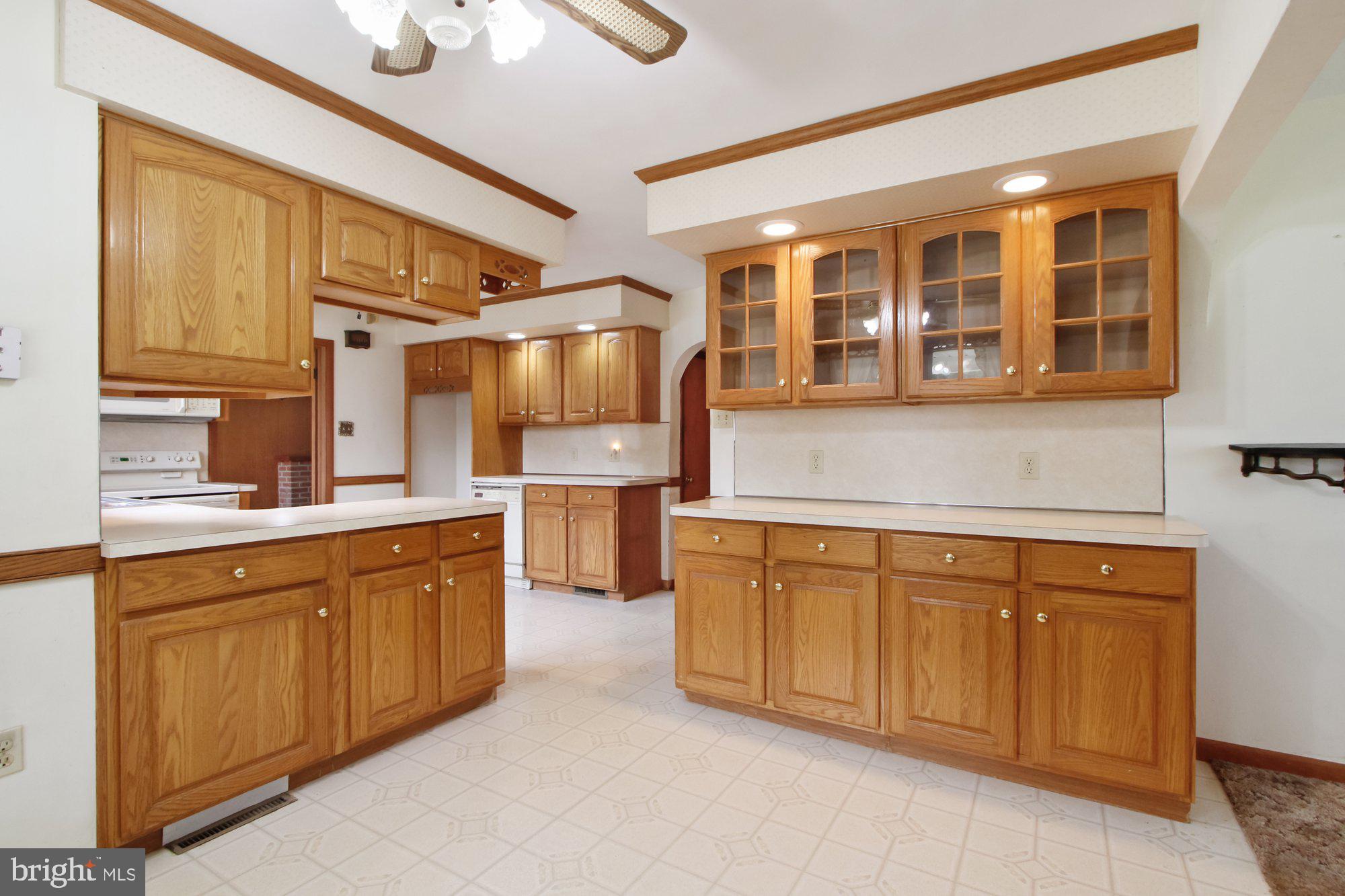 153 Pine Grove Road Hanover, PA 17331 - Photo 8 of 28