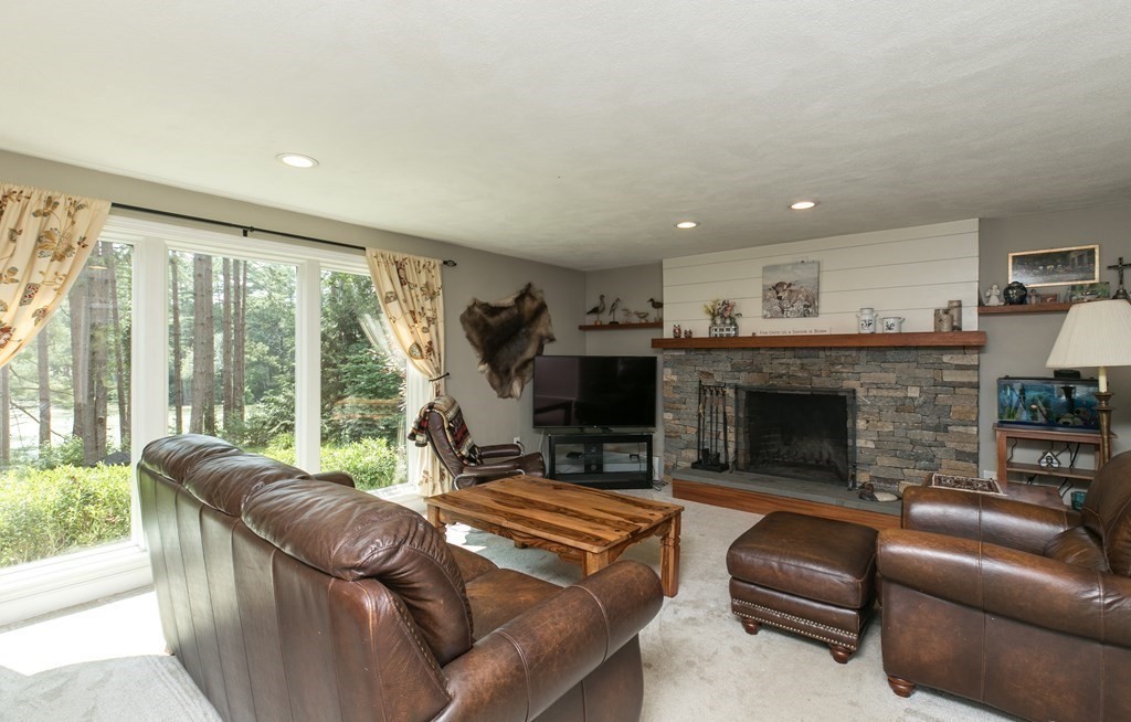 260 Dodge Road Rowley, MA 01969 - Photo 6 of 27 Gallery Image 6
