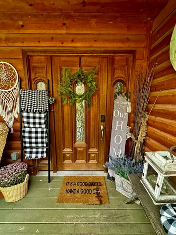 $640,000 | 6 Barbados Court, Putnam, IL 61560